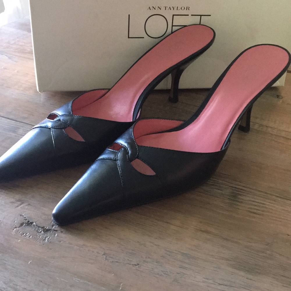 Ann Taylor LOFT Black Leather High Heel with box